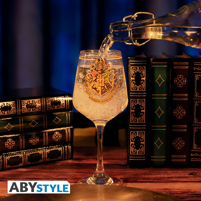 harry-potter-verre-a-pied-embleme-de-poudlard (2)