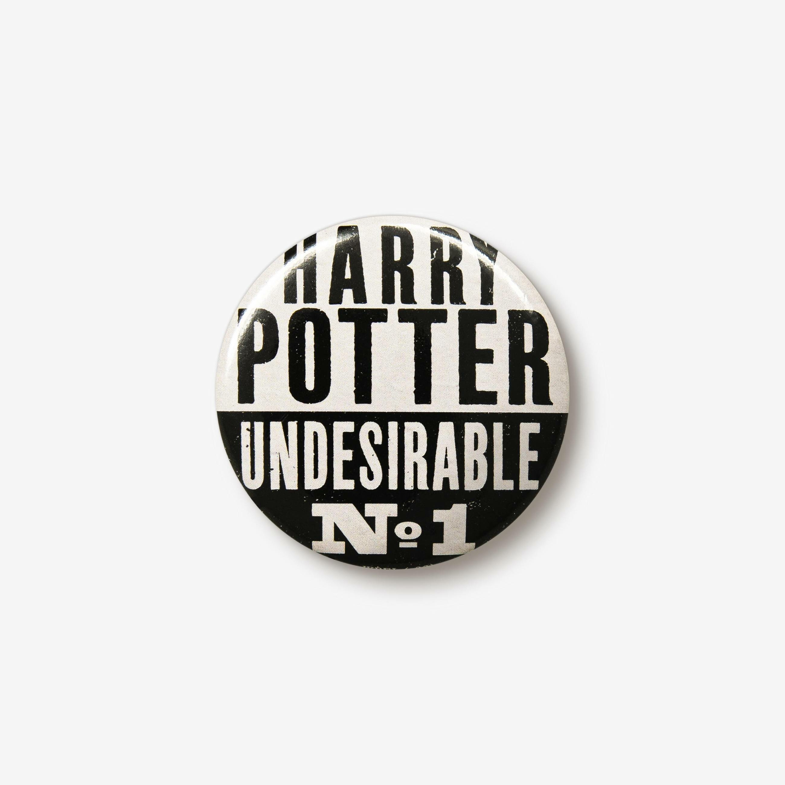 Pins La Gazette du Sorcier - Harry Potter Indésirable N°1 - MinaLima - Harry Potter HPBB15(1)