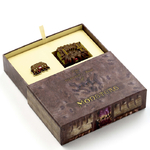 Coffret cadeau Harry Potter Monster Book avec porte-clés Monster Book et badge 1