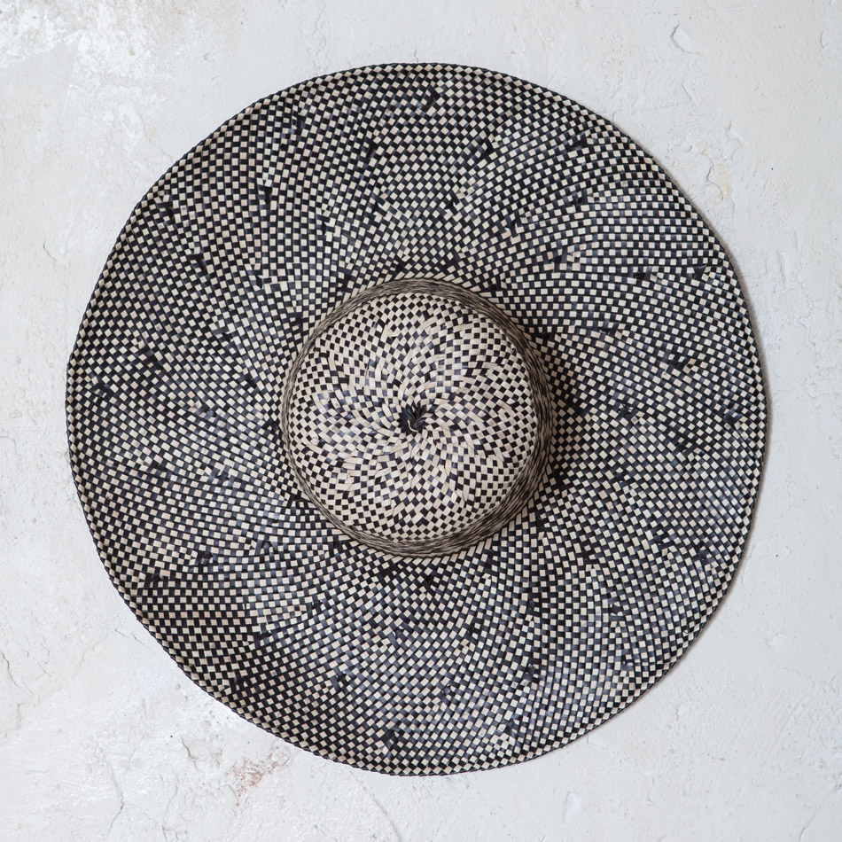 Chapeau Déco SASAK Noir et beige