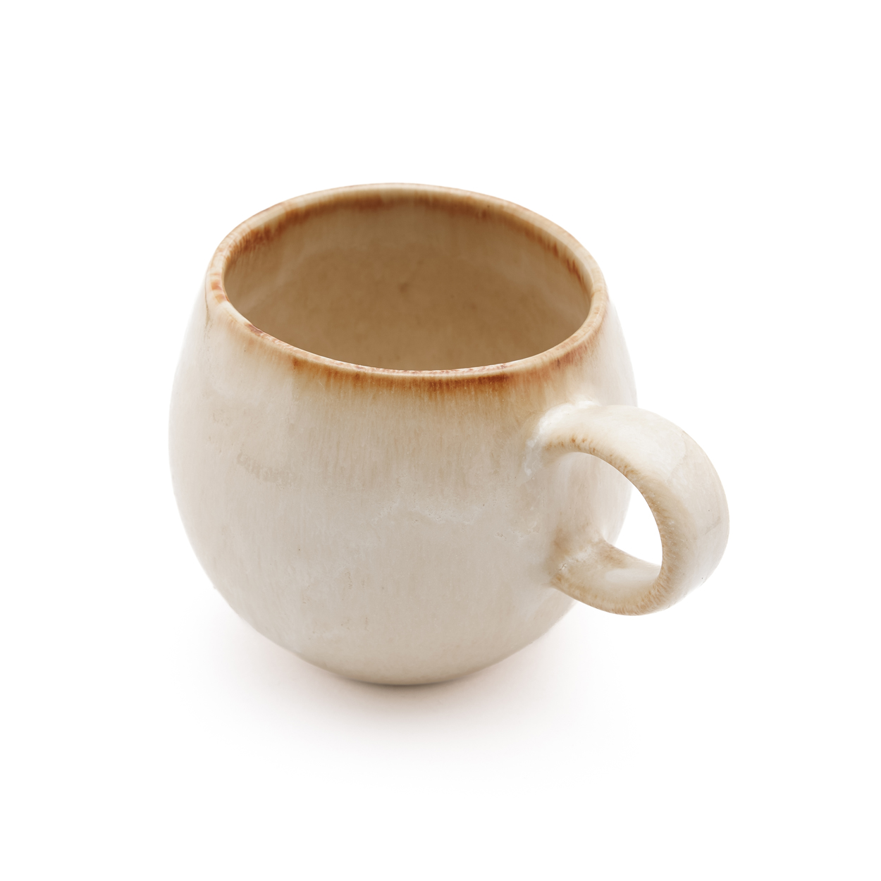 Tasse arrondie en céramique beige et nuance marron