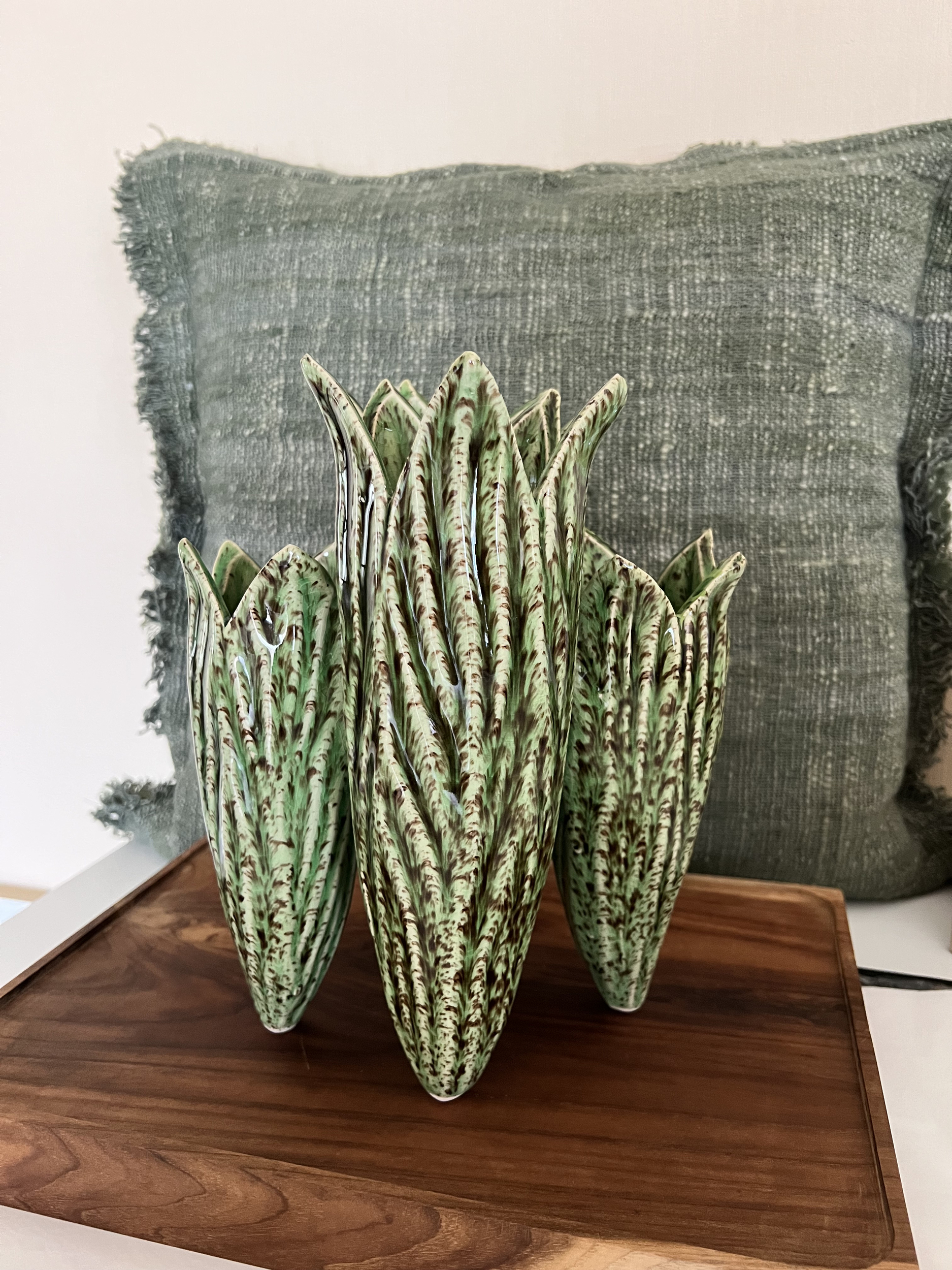 Vase en feuille de tulipes