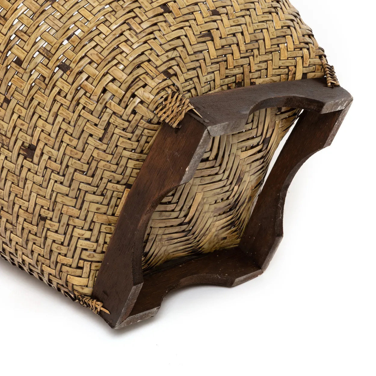Panier rotin artisanal indonésien