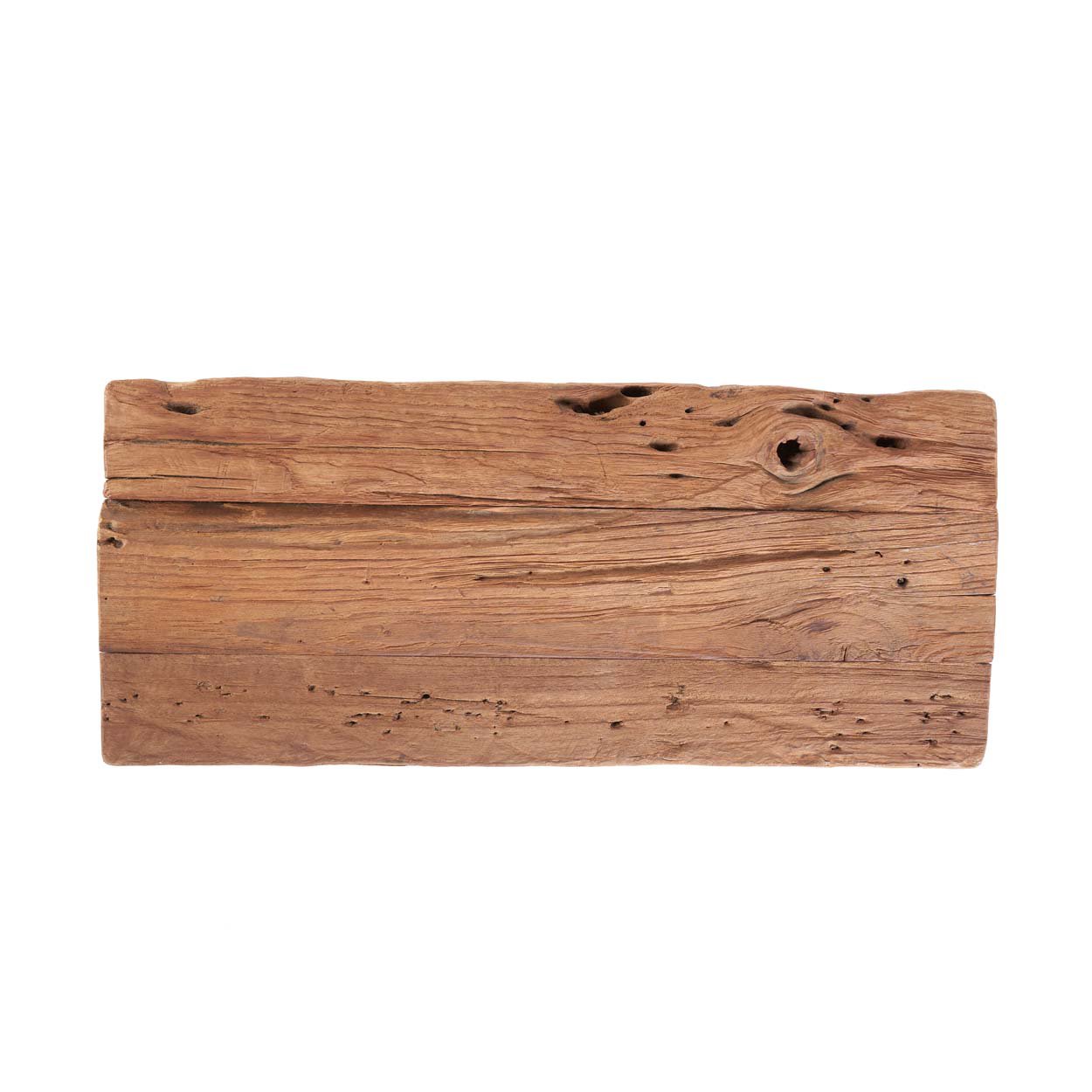 Détail du veinage et des nœuds dans l’assise en teck naturel.
