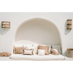 Applique murale Doedoe sur mur extérieur blanc