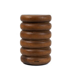 Tabouret Umiko en bois marron, vue de face sur fond clair.