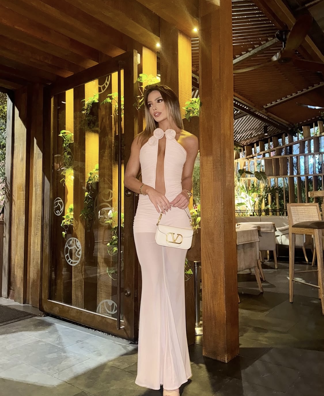 Enterizo Elegante Flores beige 3