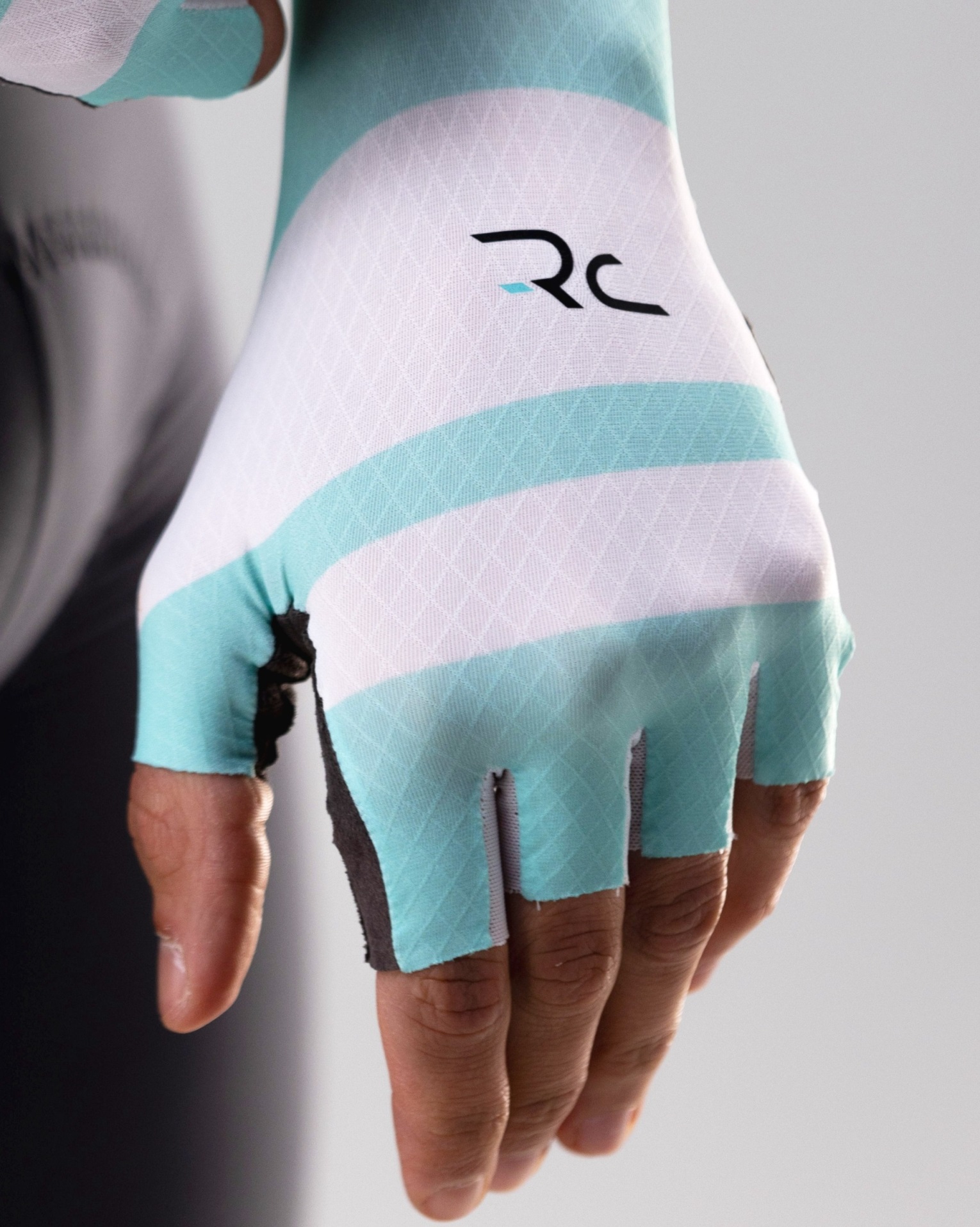 rc_icon_999_gants_blanc_celeste_bianchi_2