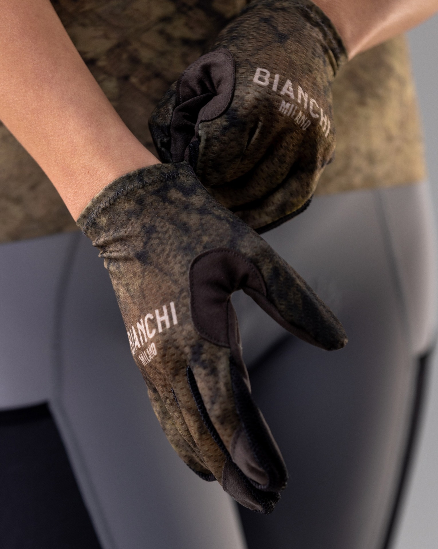 printed_gravel_gants_longs_femme_bianchi_3