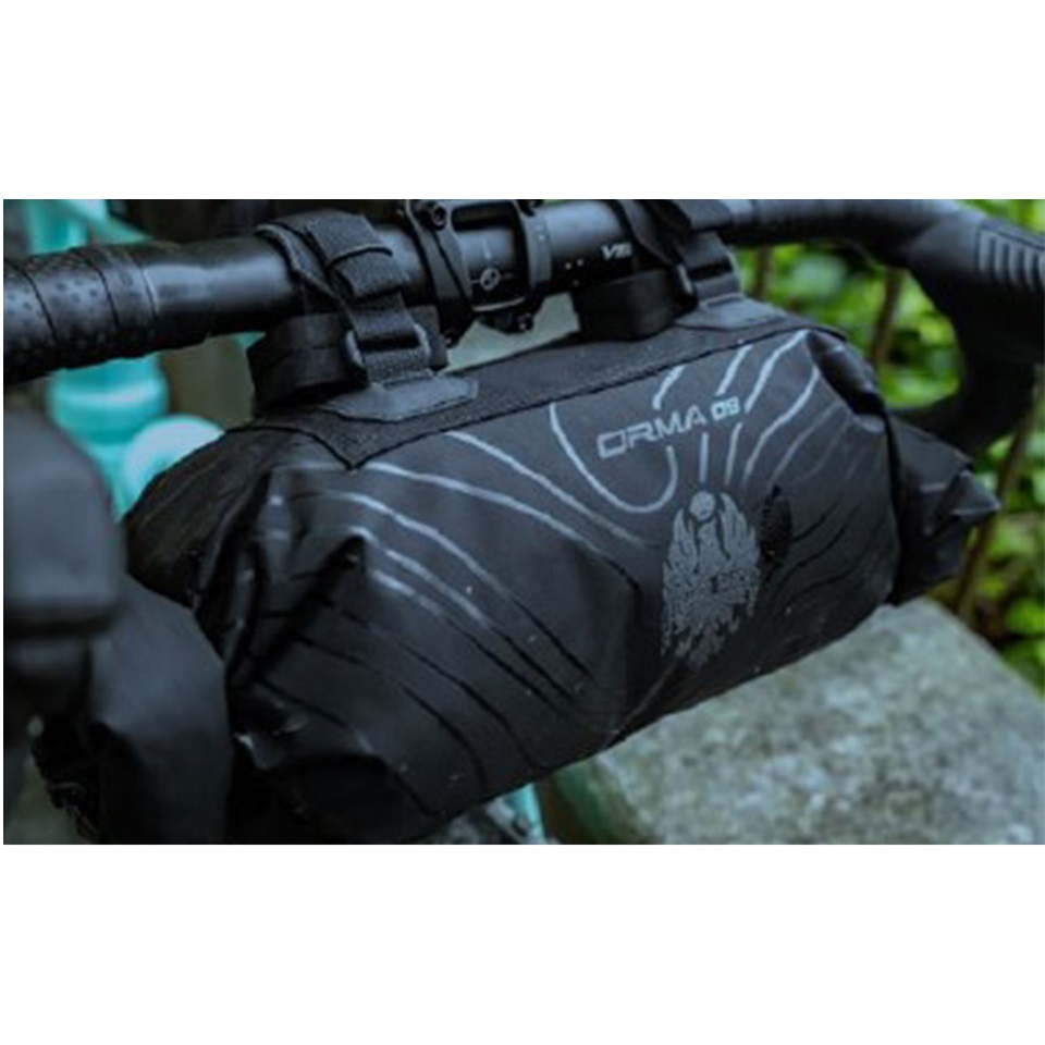 orma_09_sacoche_de_cintre_9l_bianchi
