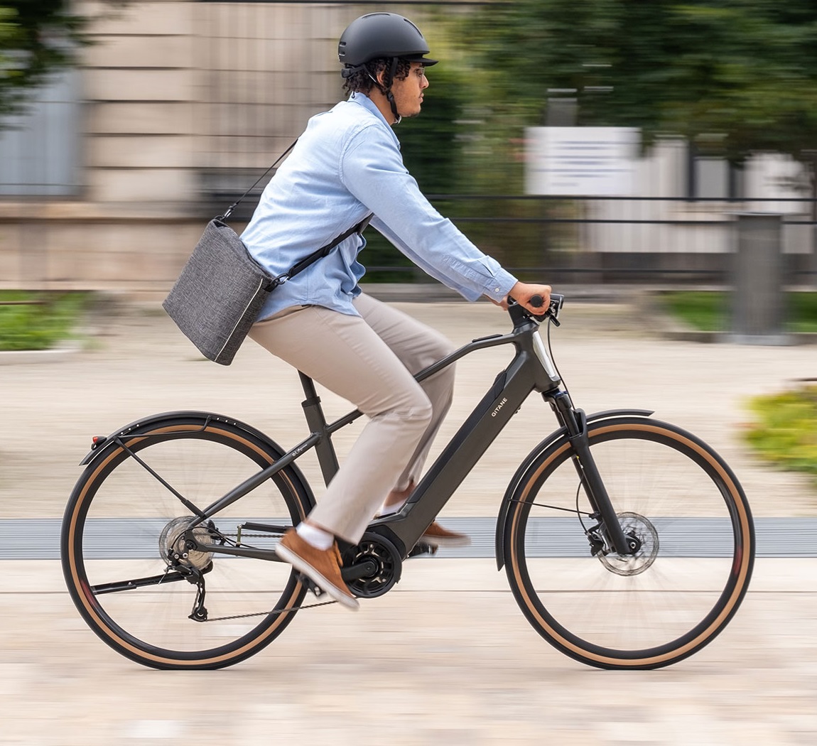 g_life_intense_commuter_vtc_electrique_trekking_noir_gitane_2024_3