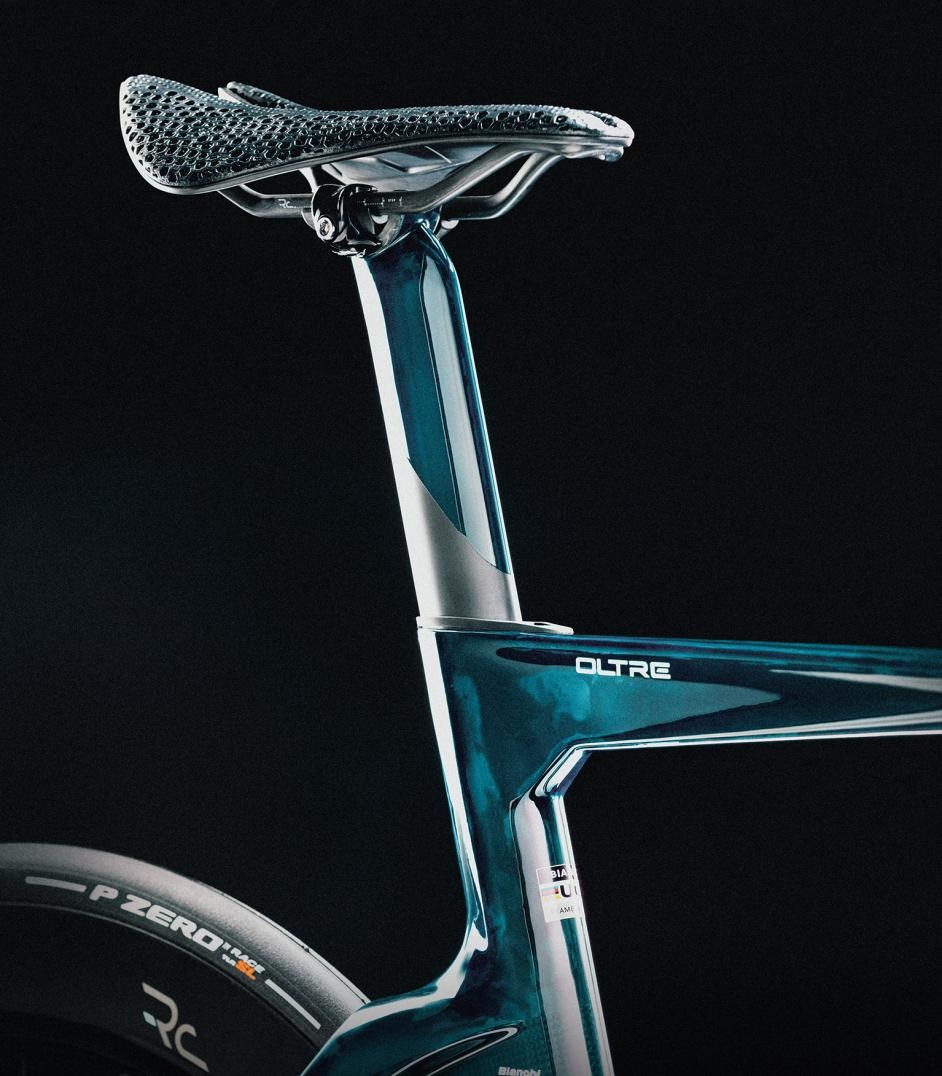 oltre_rc_dura_ace_di2_velo_serie_limitee_140th_anniversaire_bianchi_5