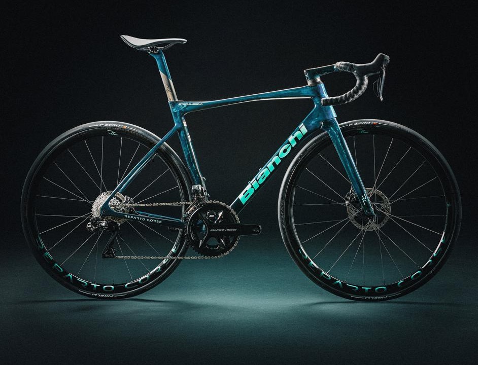 specialissima_rc_dura_ace_di2_velo_serie_limitee_140th_anniversaire_bianchi