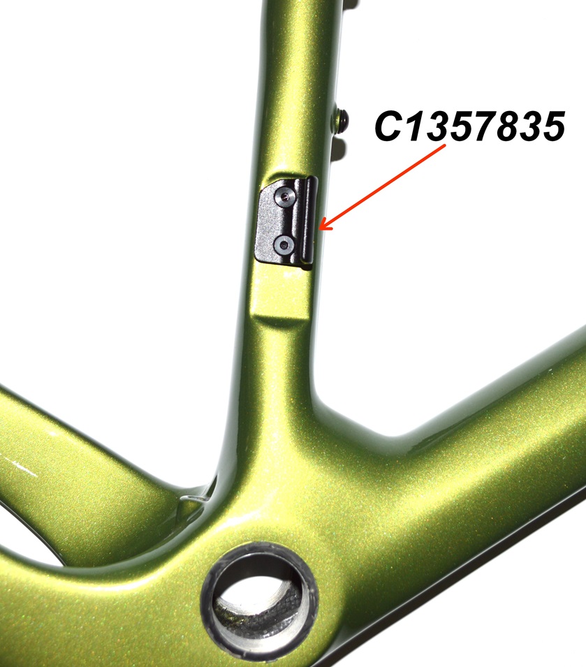 patte_de_derailleur_avant_cadre_gravel_c1357835_exs_2