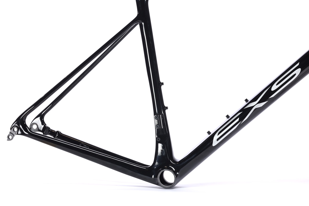 kit_cadre_fourche_carbone_route_700_disc_noir_c1902016_exs_2025_3