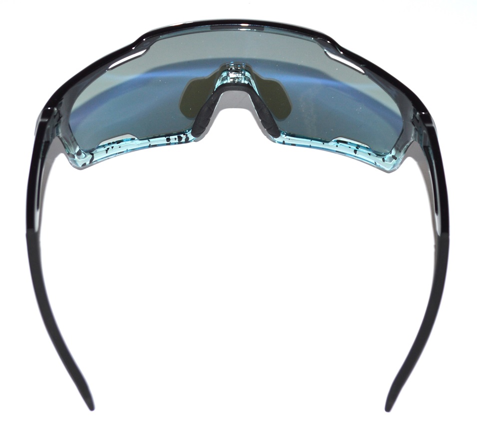 amsterdam_lunettes_miror_bleue_outdoor_master_3