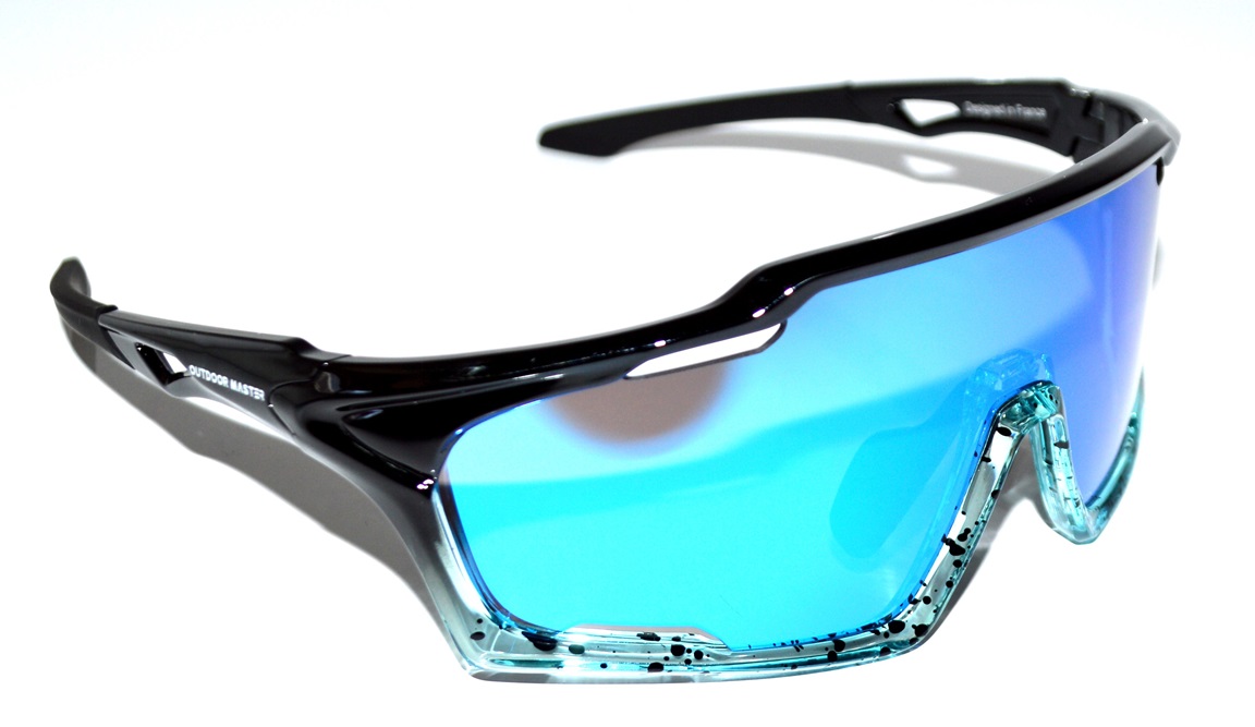 amsterdam_lunettes_miror_bleue_outdoor_master_5