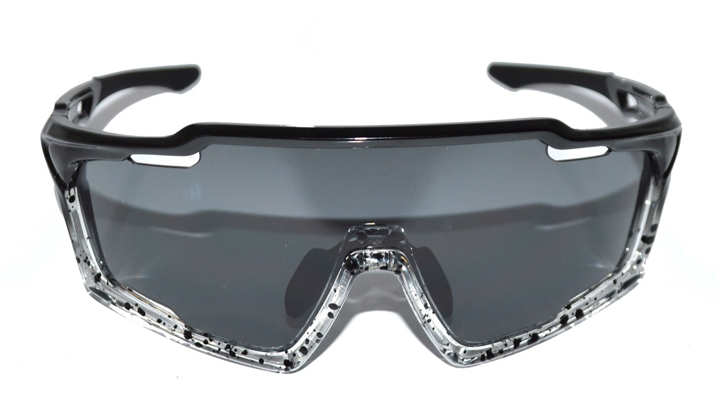 amsterdam_lunettes_polarized_noire_outdoor_master_2