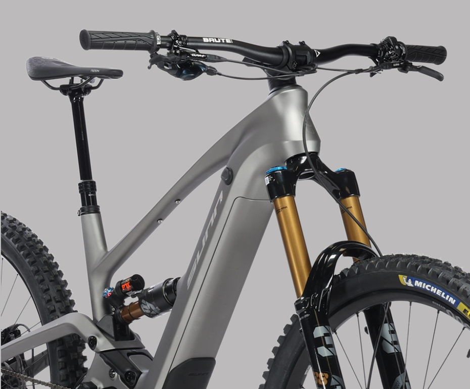 one_factory_vtt_electrique_tout_suspendu_carbon_enduro_sunn_2025_6