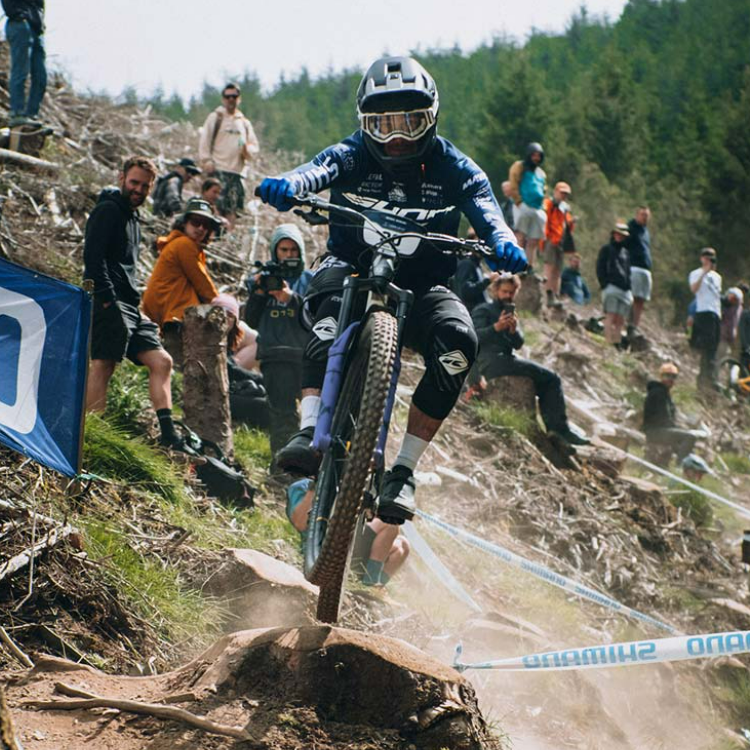kern_en_vtt_suspendu_carbone_sunn_enduro_2025_2