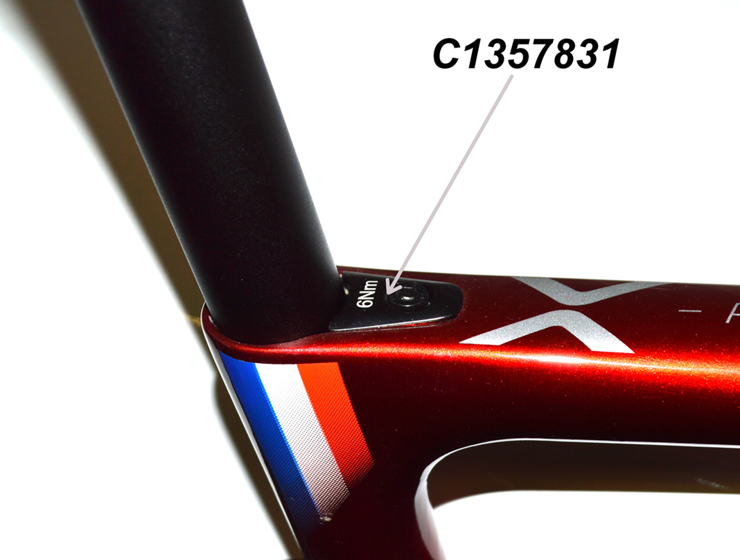 Tampon_serrage_tige_selle_kit_cadre_route_carbone_disc_C1902016_7_exs_2