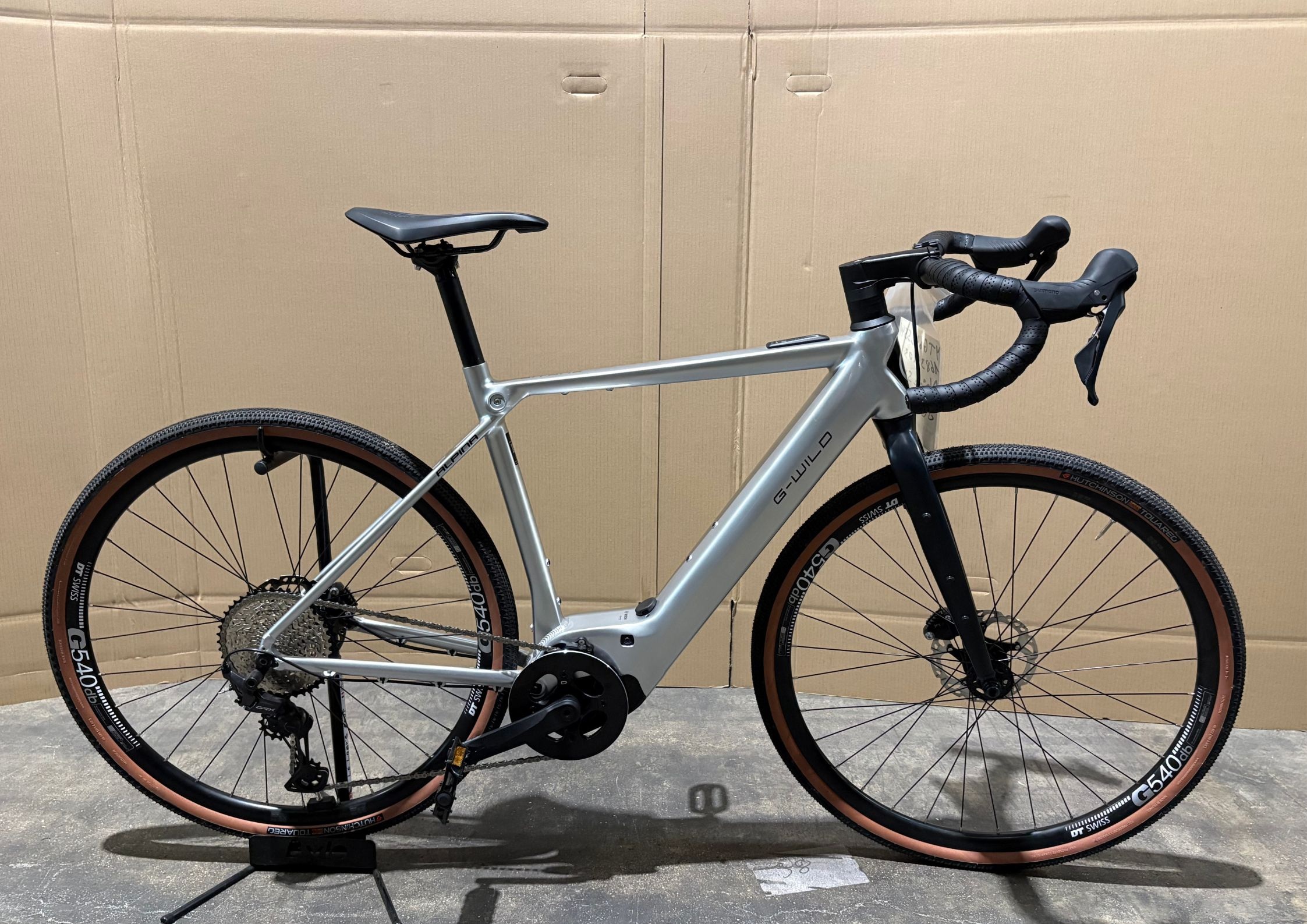 vélo_electrique_gravel_g_wild_alpina_sx_1x12v_bosch_400wh_gitane_2026_expo