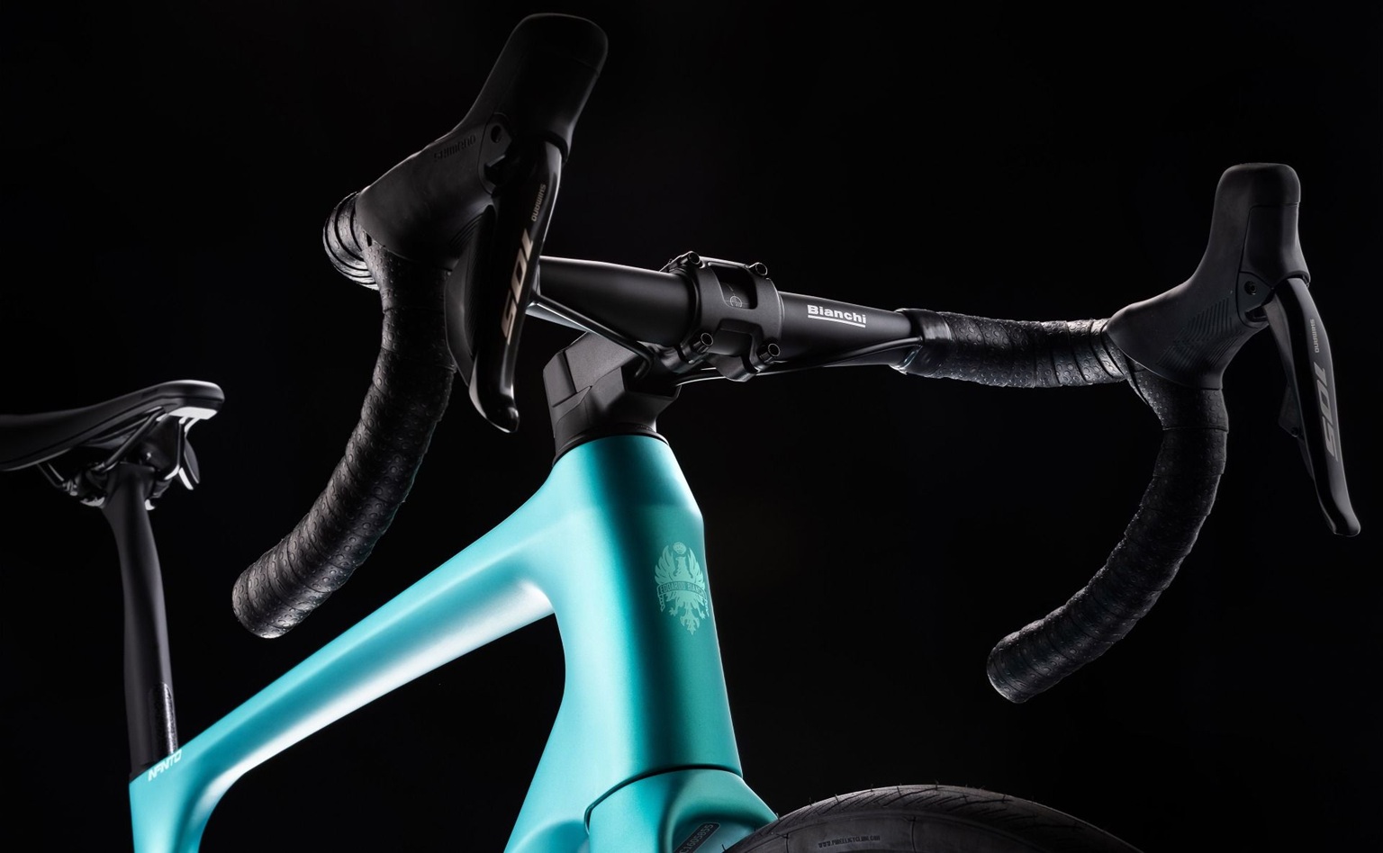 Infinito_105_di2_velo_celeste_ck16_8x_bianchi_2026_2