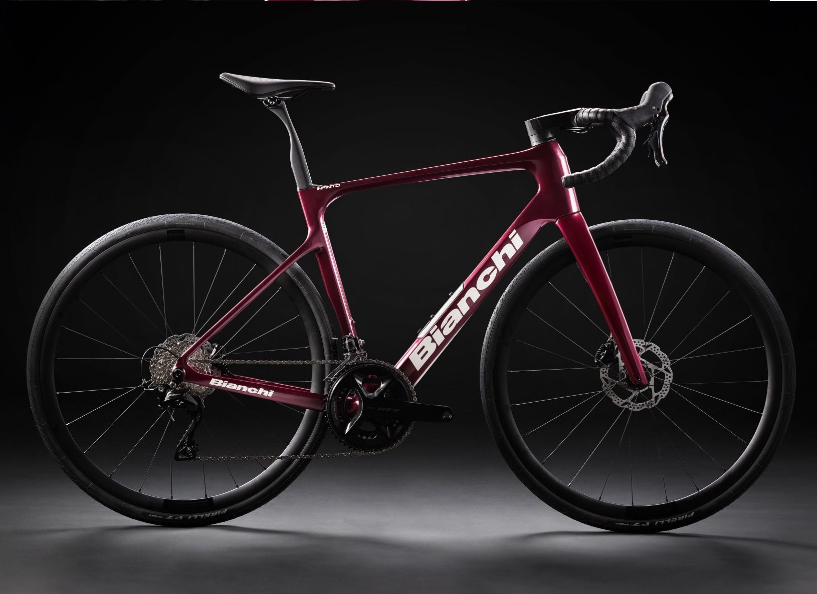 Infinito_105_di2_velo_rouge_rubis_blanc_9g_bianchi_2026_4