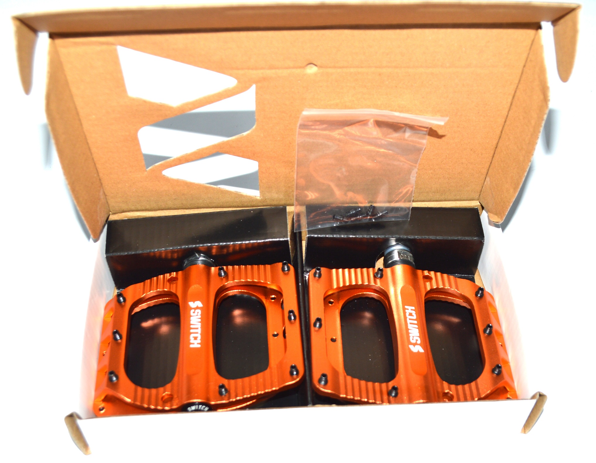 Pédales plates VTT/BMX Switch Freeride Aluminium néochrome 9/16