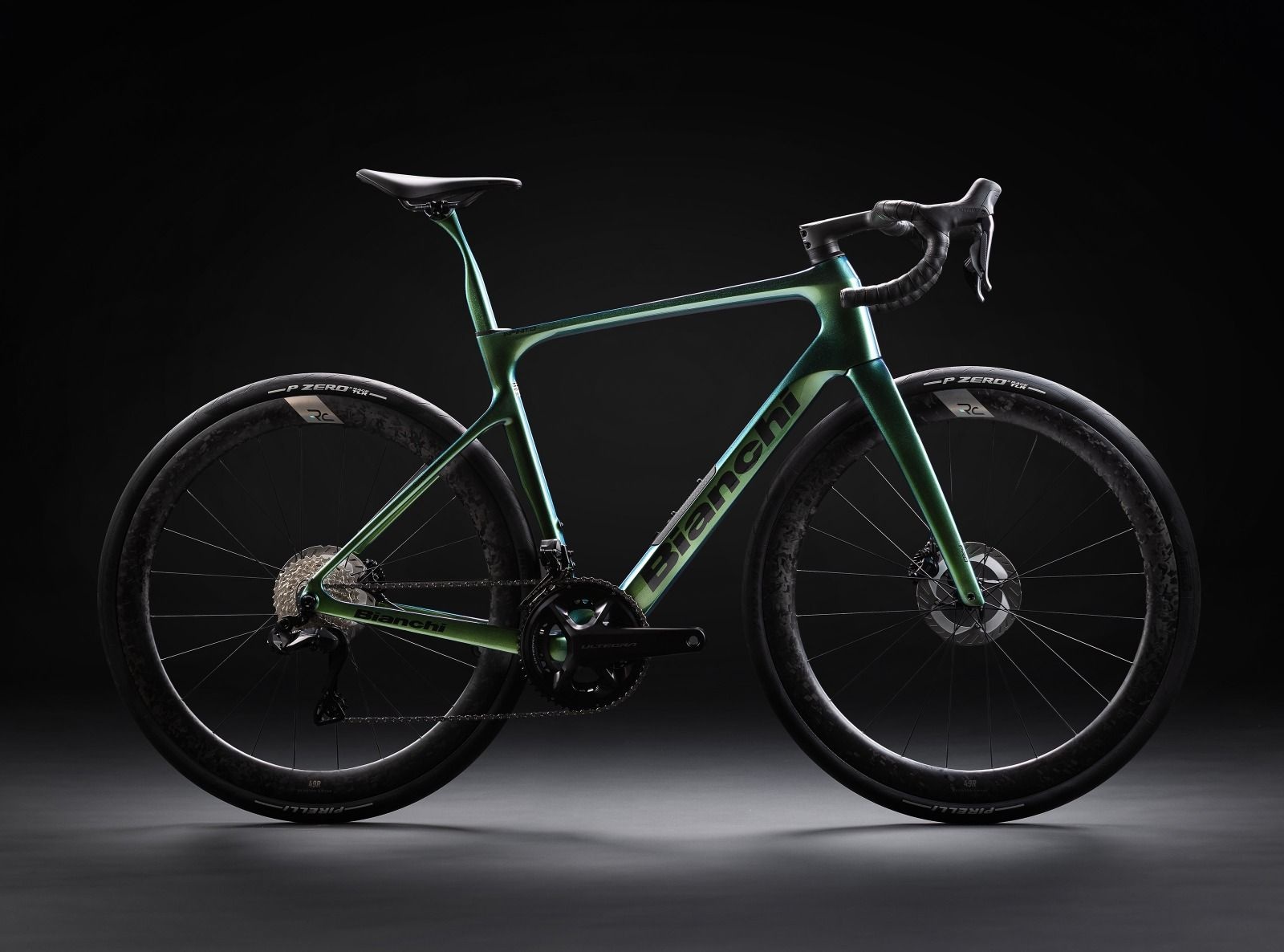 Infinito_pro_ultegra_di2_velo_vert_cameleon_9h_bianchi_2026_5