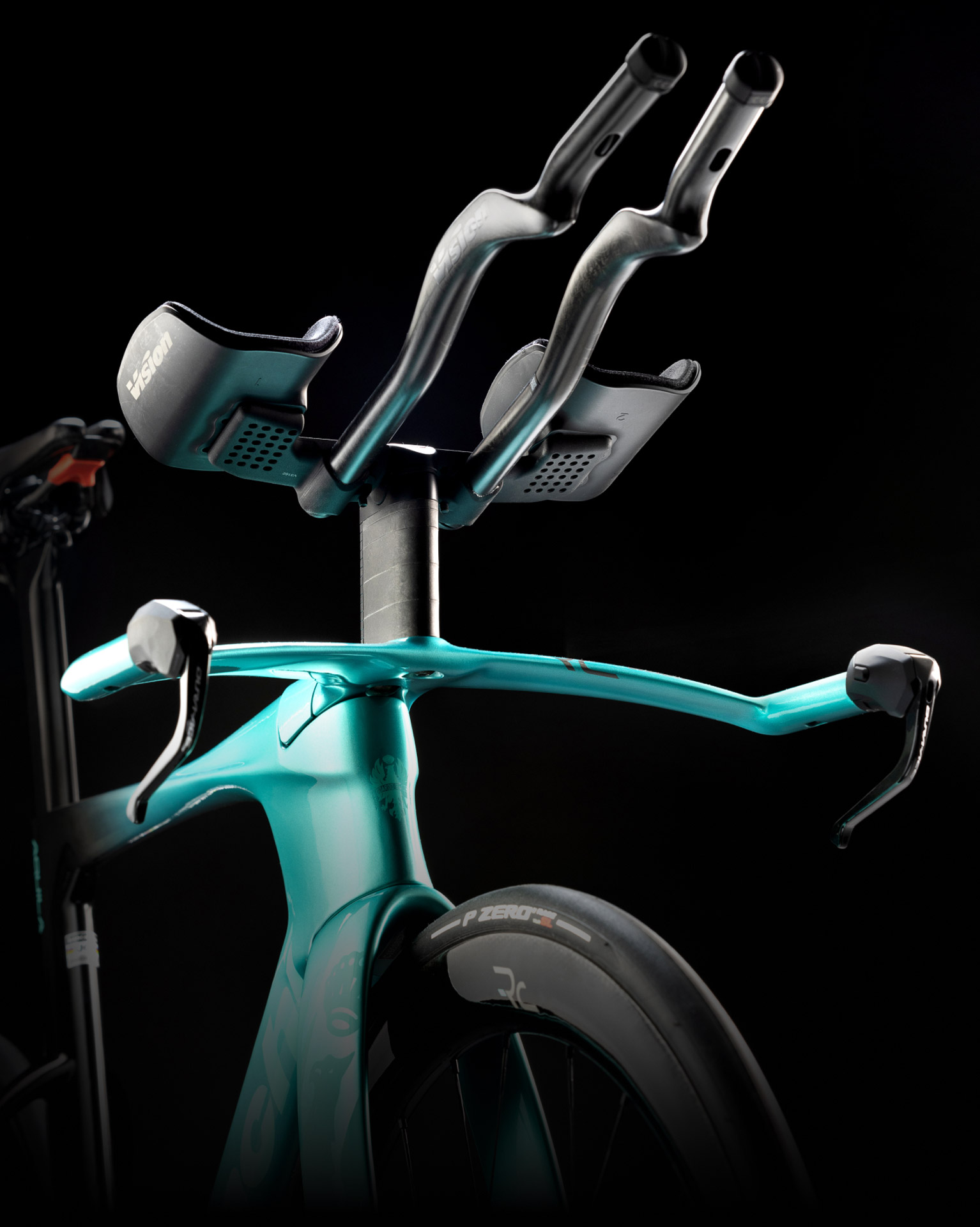 Aquila_disc_tri_force_axs_e1_velo_tt_triathlon_bianchi_2026_7