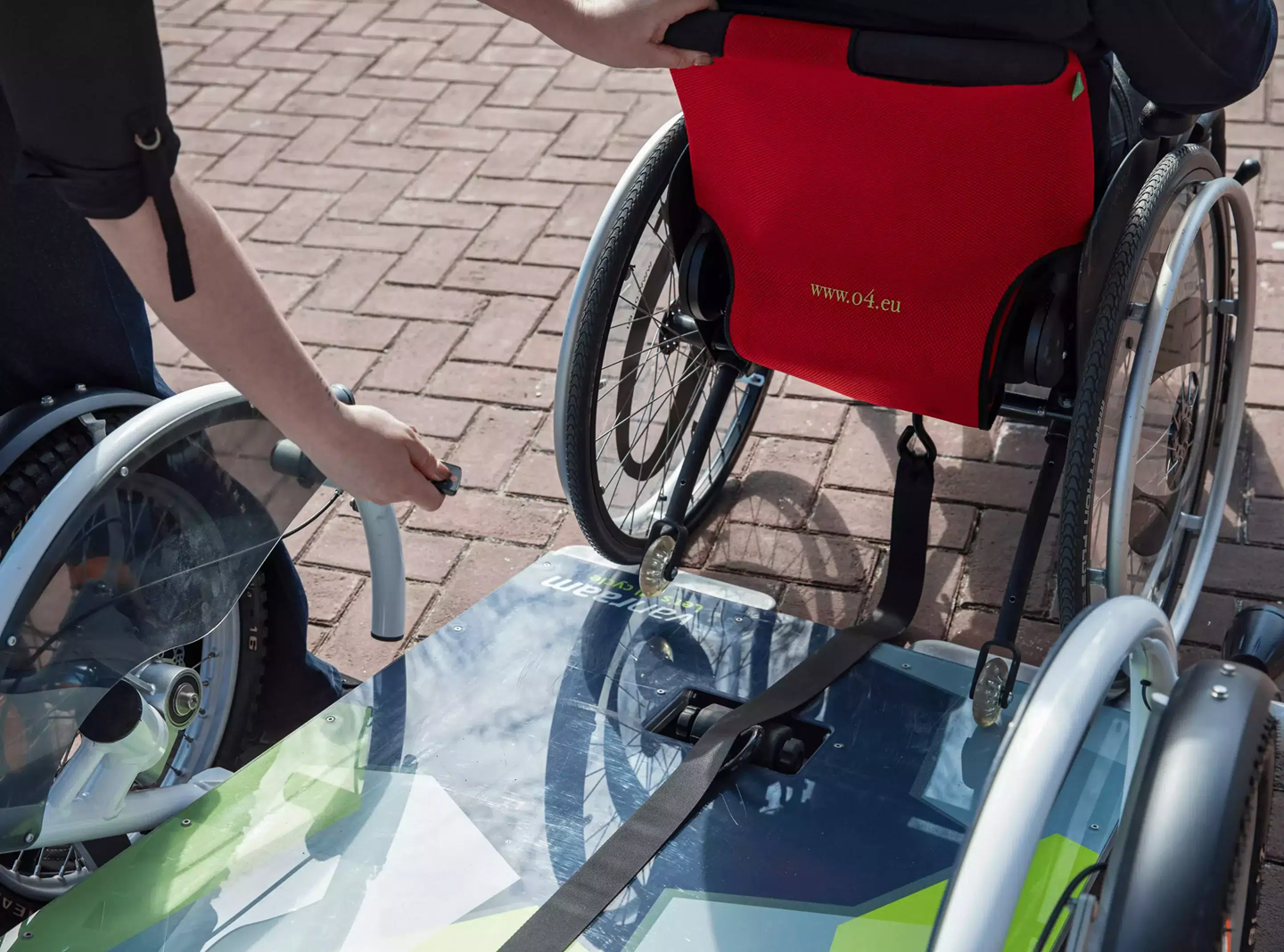 Veloplus_triporteur_electrique_fauteuil_vanraam_addbike_5