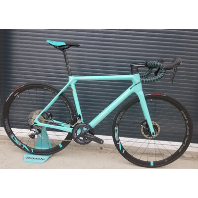 vélo_bianchi_specialissima_ultegra_11v_disc_mécanique