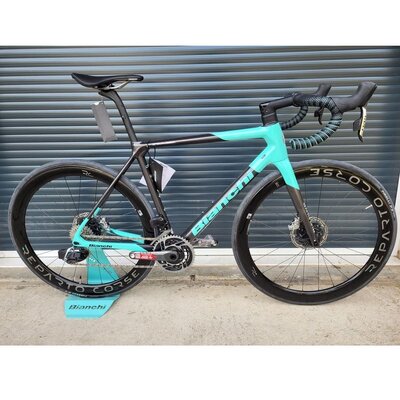 Vélo_bianchi_specialissima_sram_red_etap_axs_12v_serie_limitée_p2