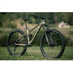 kern_am_s1_vtt_suspendu_sunn_2025_4