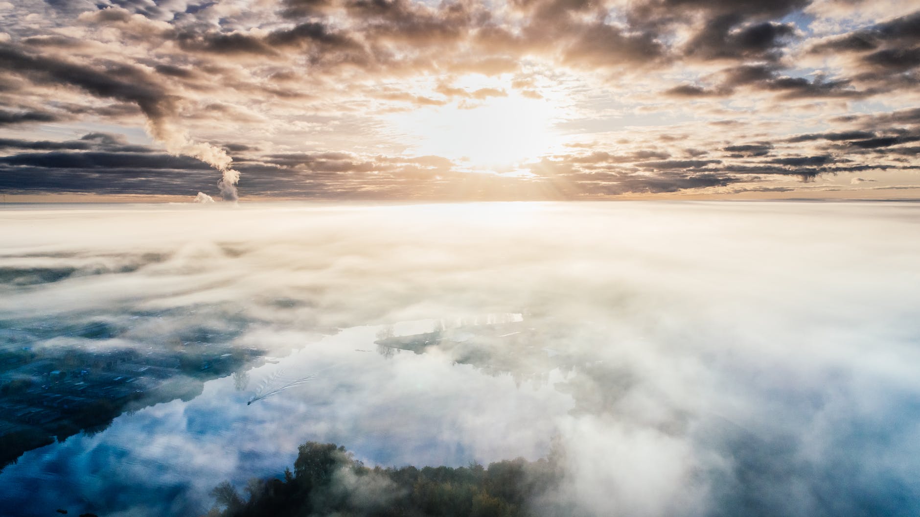 blue and white cloudy sky photo