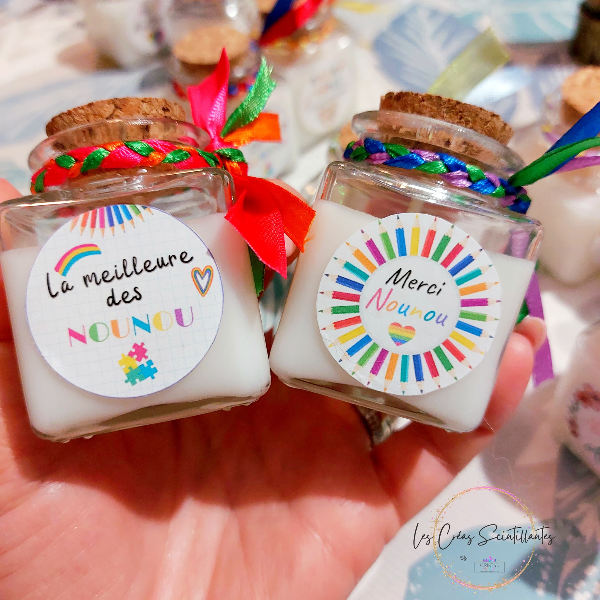 bougie-artisanales-cadeau-maitresse-atsem-nounous-cristal-color-le-pouvoir-des-cristaux-les-creas-scintillantes-by-aline-3