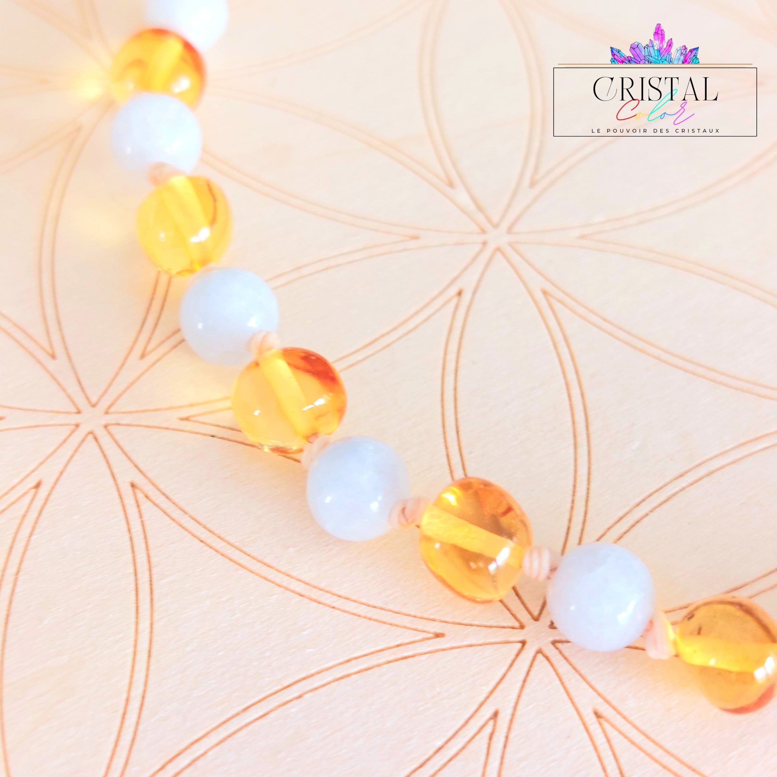 collier-bébé-enfant-ambre-ambre-miel-aigue-marine-pierre-naturelle-résine-naturelle-guerison-dent-soulagement-douleurs-dentaires-orl-cristal-color-le-pouvoir-des-cristaux-3