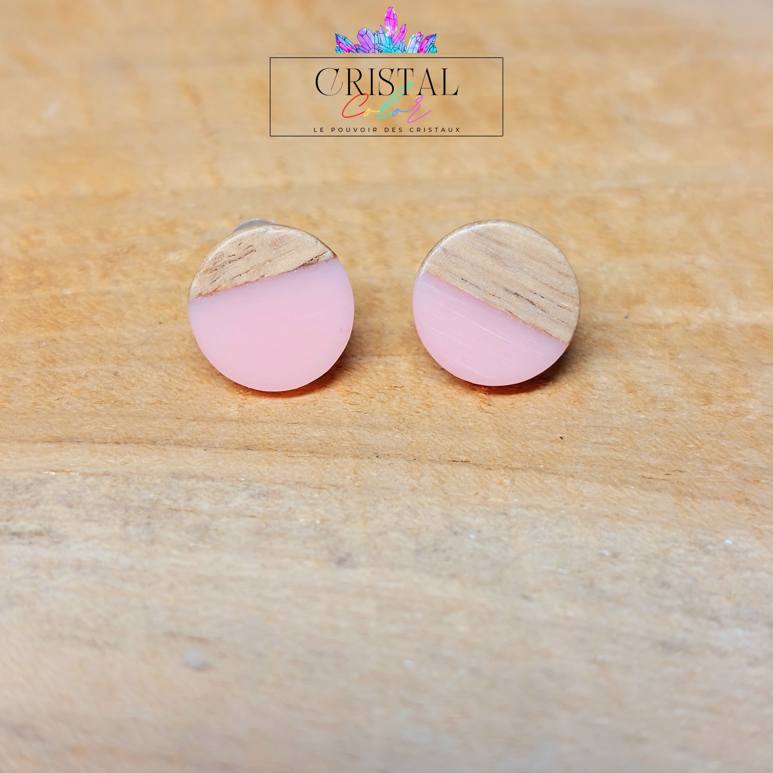 boucles-d-oreilles-puces-bois-résine-cristal-color-le-pouvoir-des-cristaux-by-aline-rose-opaque