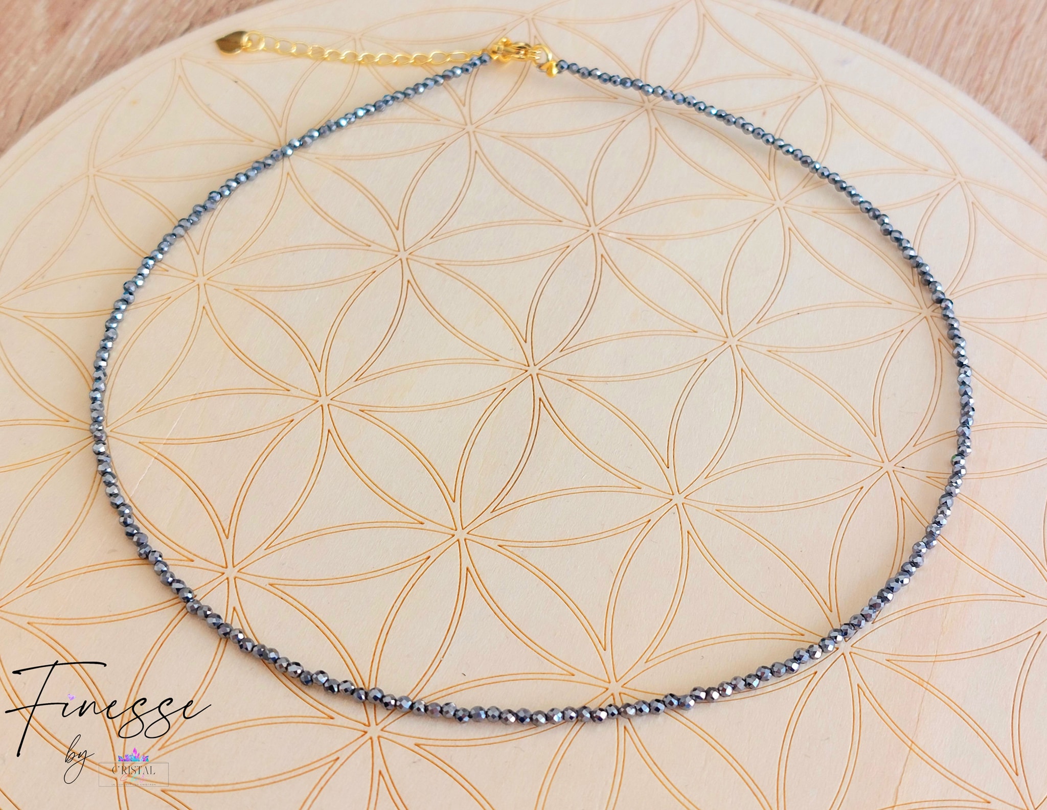 collier-ras-du-cou-perles-pierres-naturelles-hematite-cristal-color