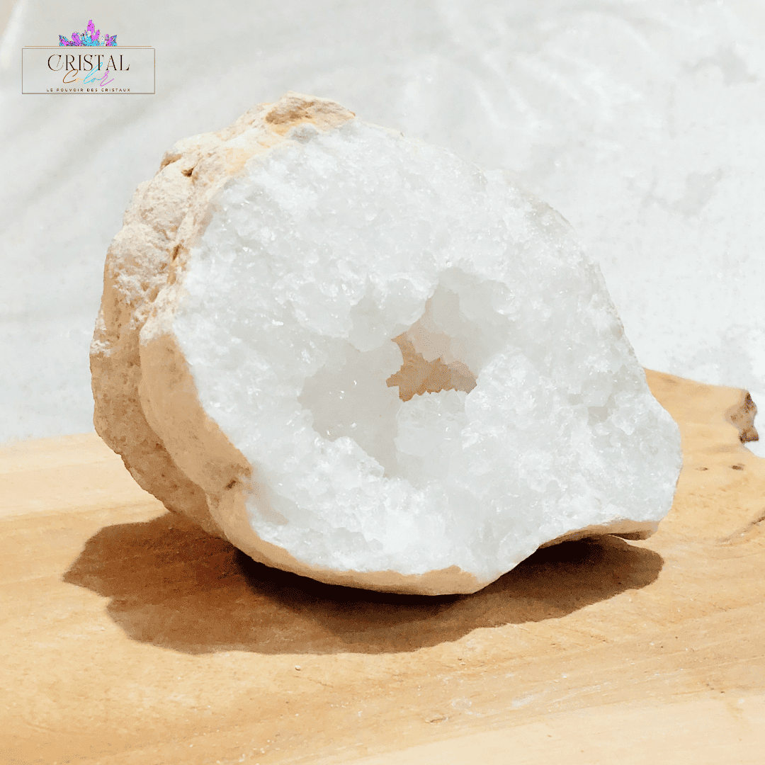 geode-4-cristal-de-roche-quartz-blanc-lithotherapie-pierre-naturelle-cristal-color-le-pouvoir-des-cristaux-by-aline-carré-1