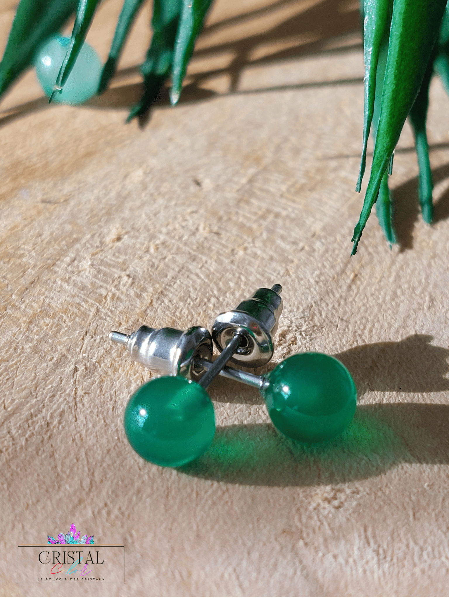 boucles-d-oreilles-puces-aventurine-verte-lithotherapie-pierres-naturelles-cristal-color-le-pouvoir-des-cristaux