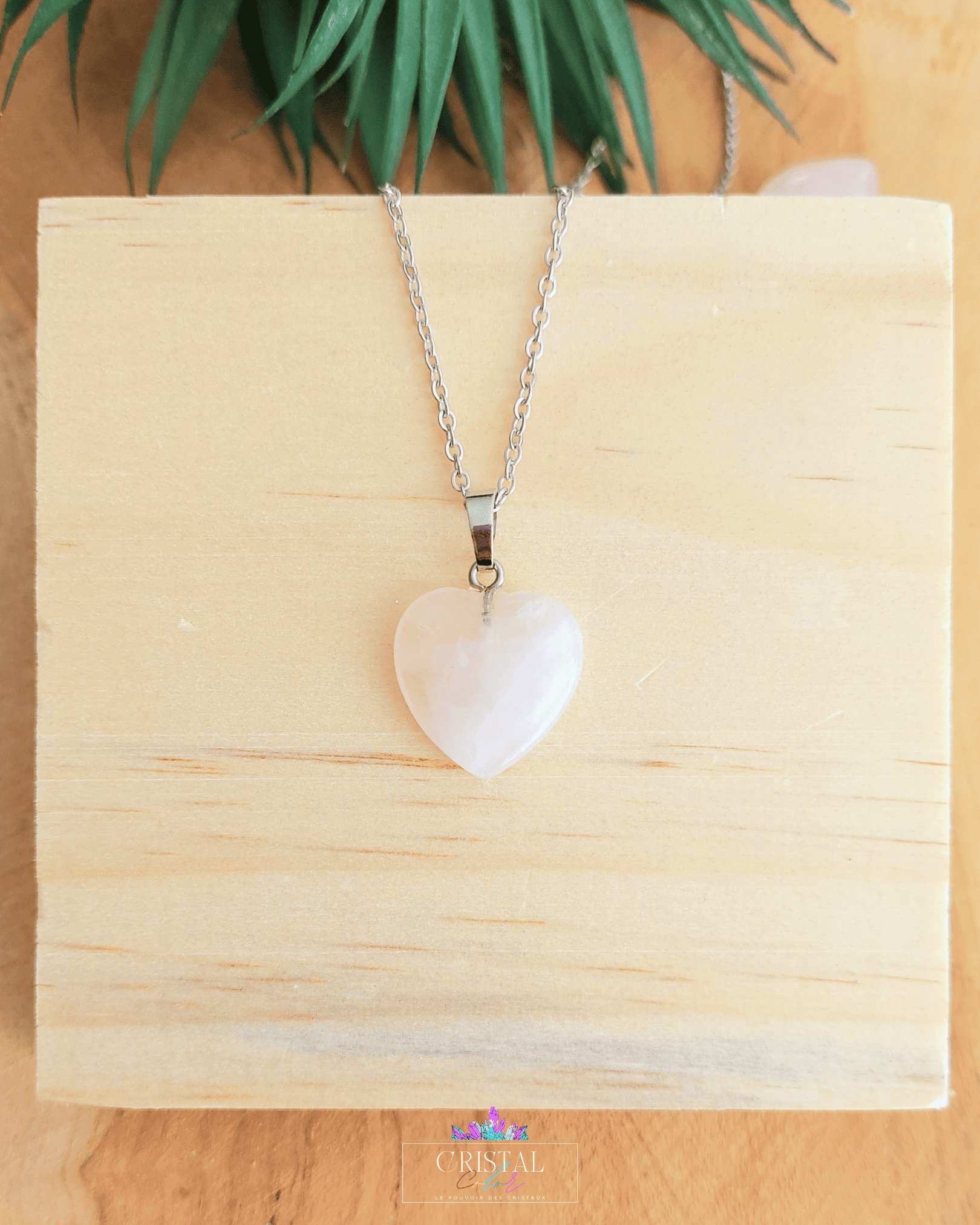 pendentif-coeur-quartz-rose-fête-des-mères-cristal-color-le-pouvoir-des-cristaux-lithotherapie-instagram-1