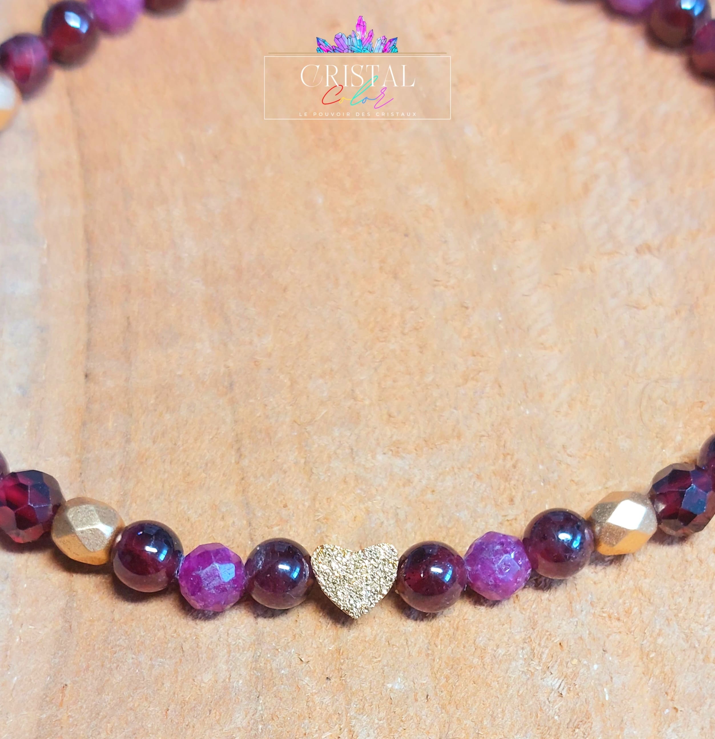 bracelet-pierre-naturelle-lithotherapie-cristal-color-le-pouvoir-des-cristaux-by-aline-4mm-perles-verre-grenat-rubis-coeur-facetté-doré