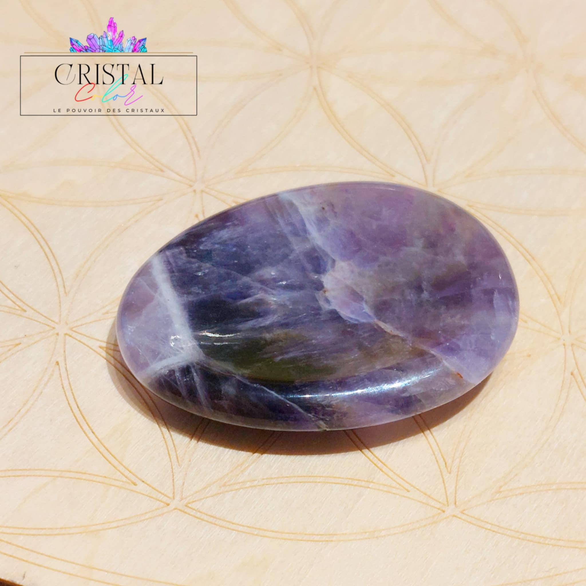 galet-anti-stress-pierre-pouce-amethyste-paix-interieure-sommeil-cristal-color-pierre-naturelle-lithotherapie-2
