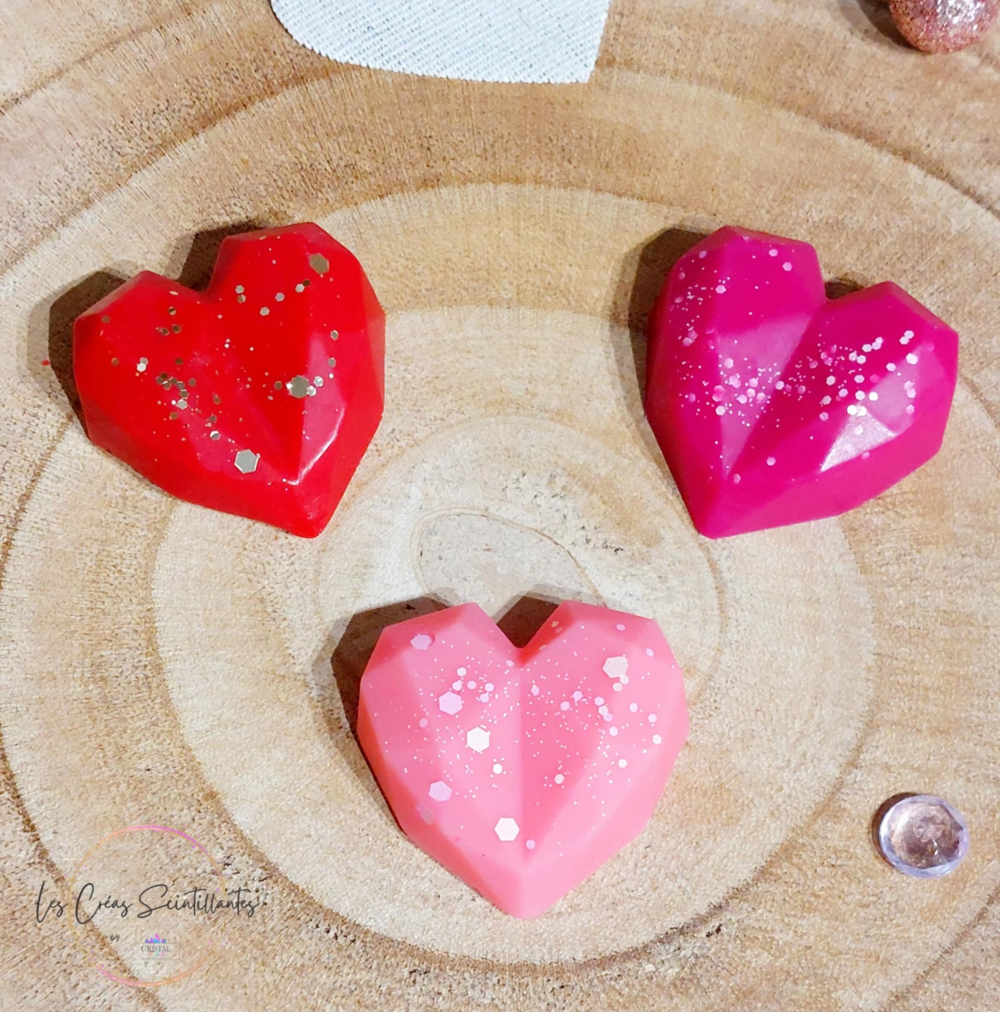 fondants-parfumes-cire-vegetale-olive-artisanale-coeur-saint-valentin-les-creas-scintillantes-by-cristal-color