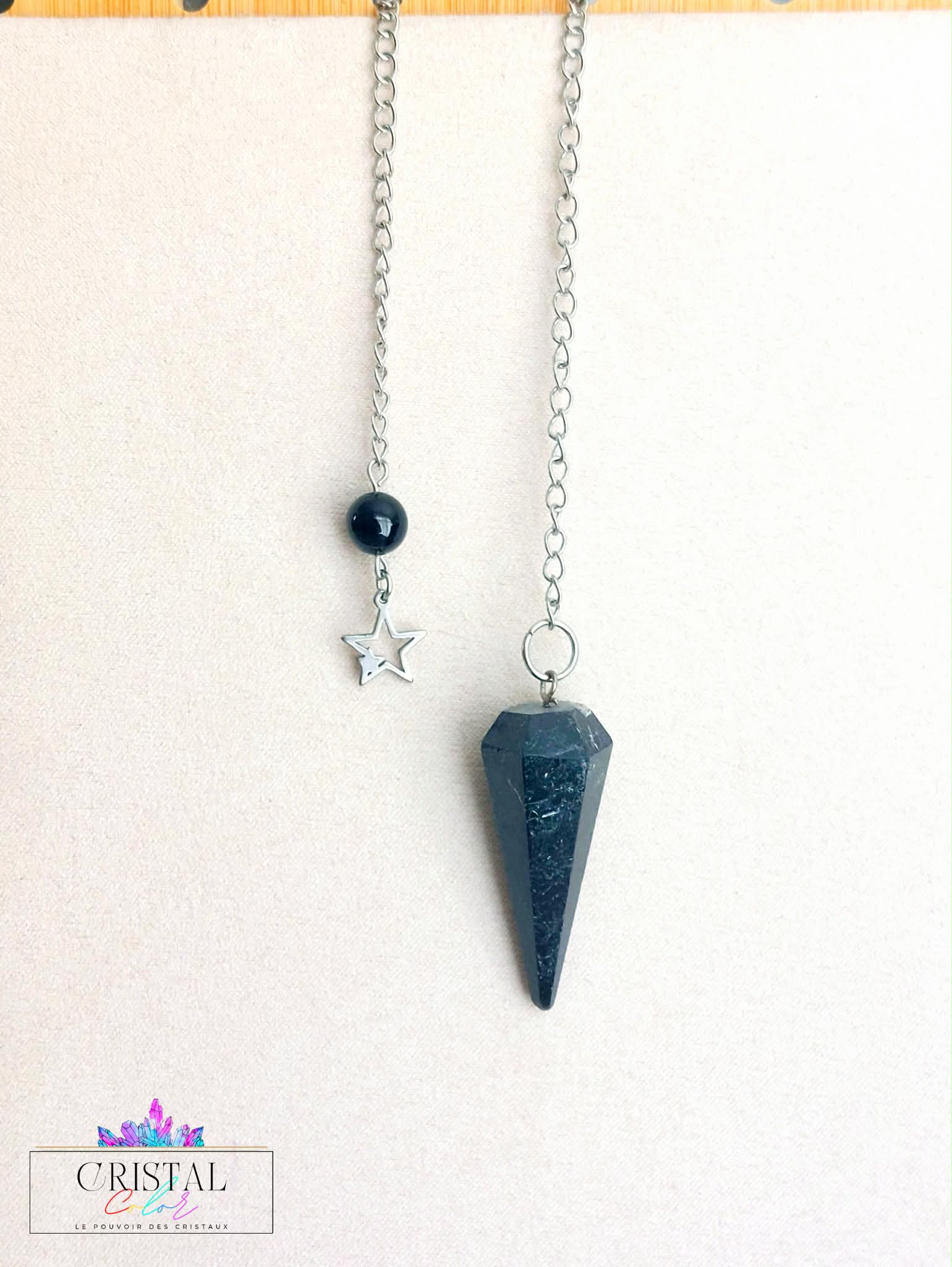 pendule-tourmaline-noire-lithotherapie-pierres-naturelles-cristal-color-le-pouvoir-des-cristaux-2
