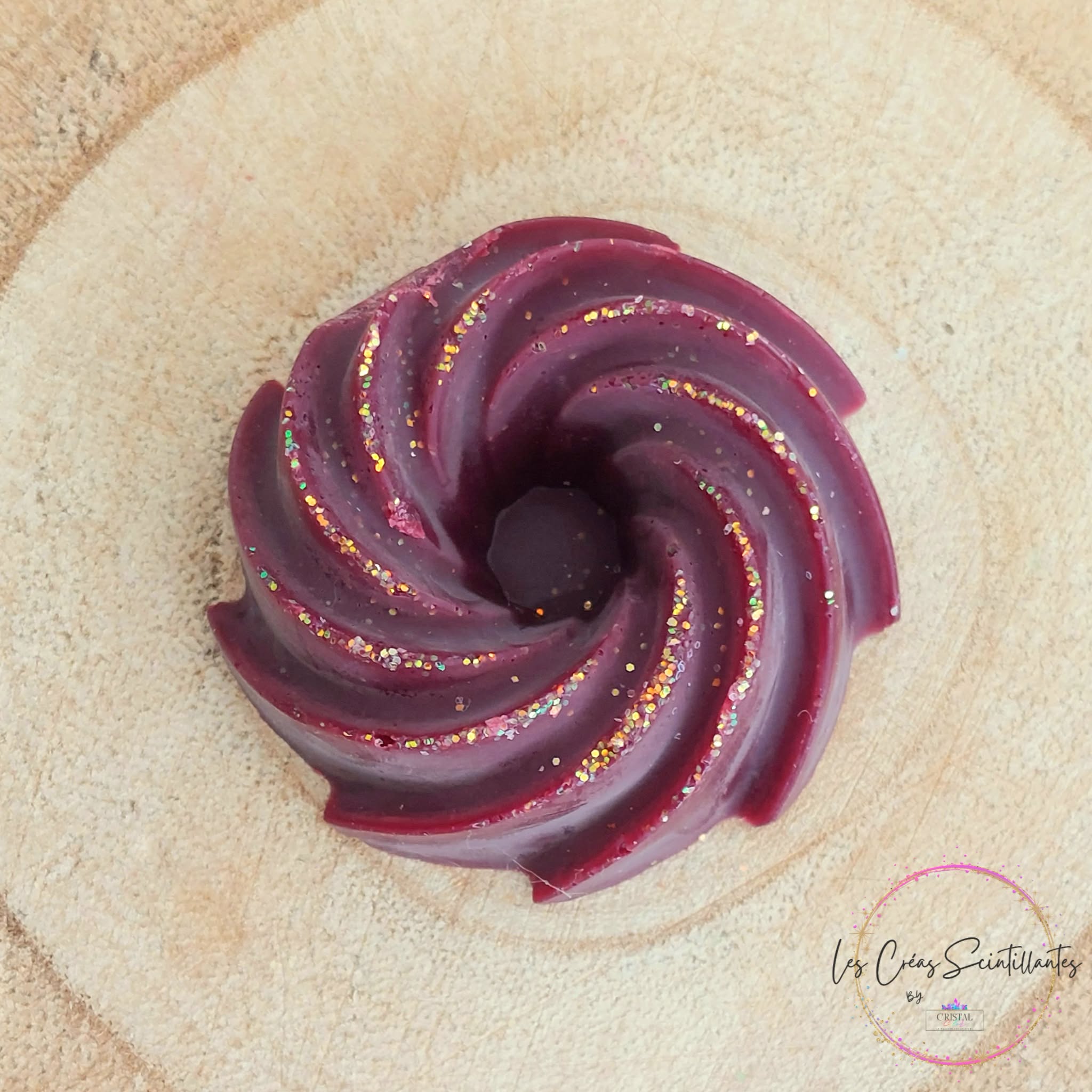 fondant-parfumé-cire-vegetale-olive-cerise-noire-parfum-de-grasse-les-creas-scintillantes-by-cristal-color