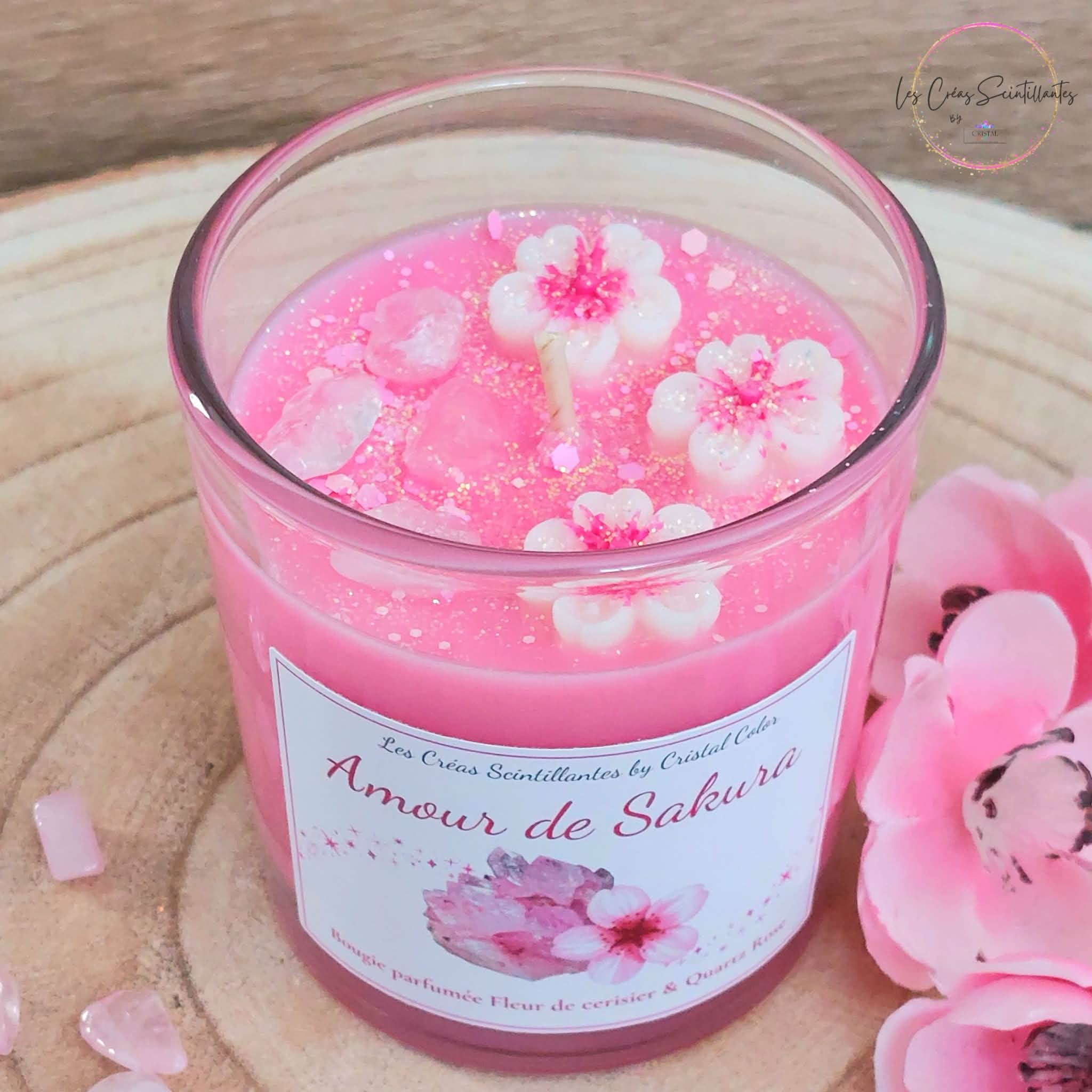 bougie-artisanale-fleur-de-cerisier-cire-vegetale-coco-soja-quartz-rose-parfum-de-grasse-les-creas-scintillantes-by-cristal-color-2