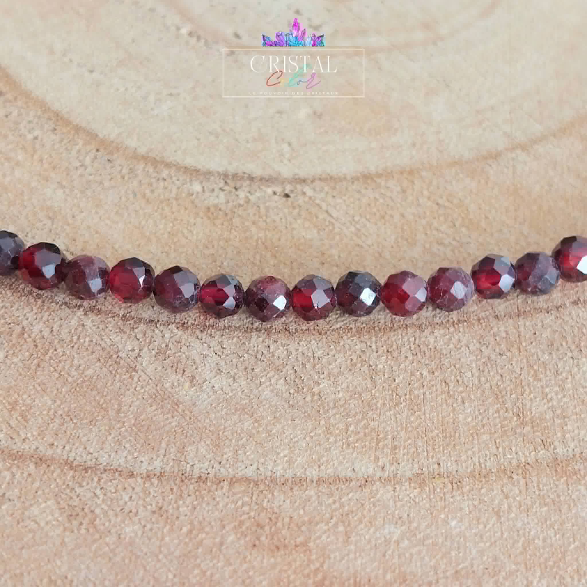 collier-ras-du-cou-facetté-pierres-naturelles-cristal-color-grenat-2
